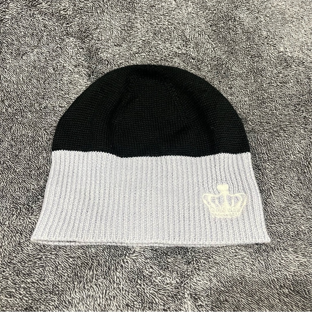 NWOT❗️Juicy Couture women’s beanie